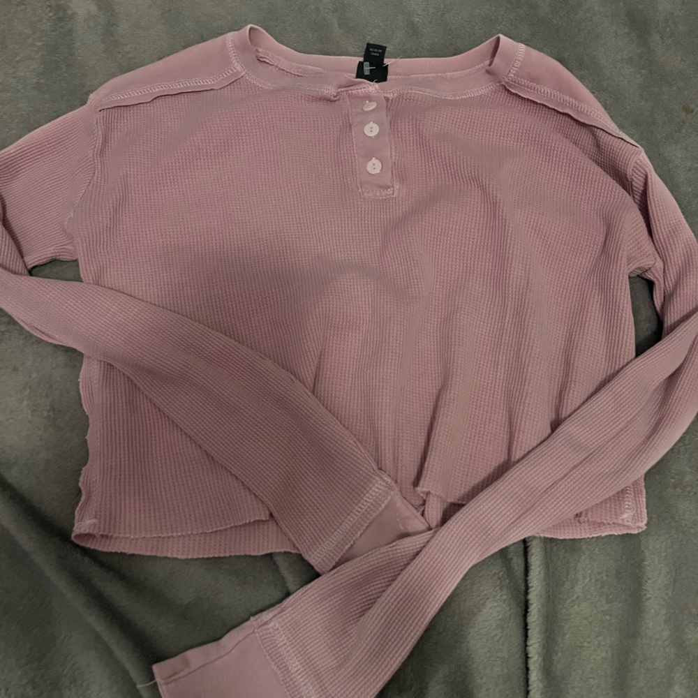 pink crop top